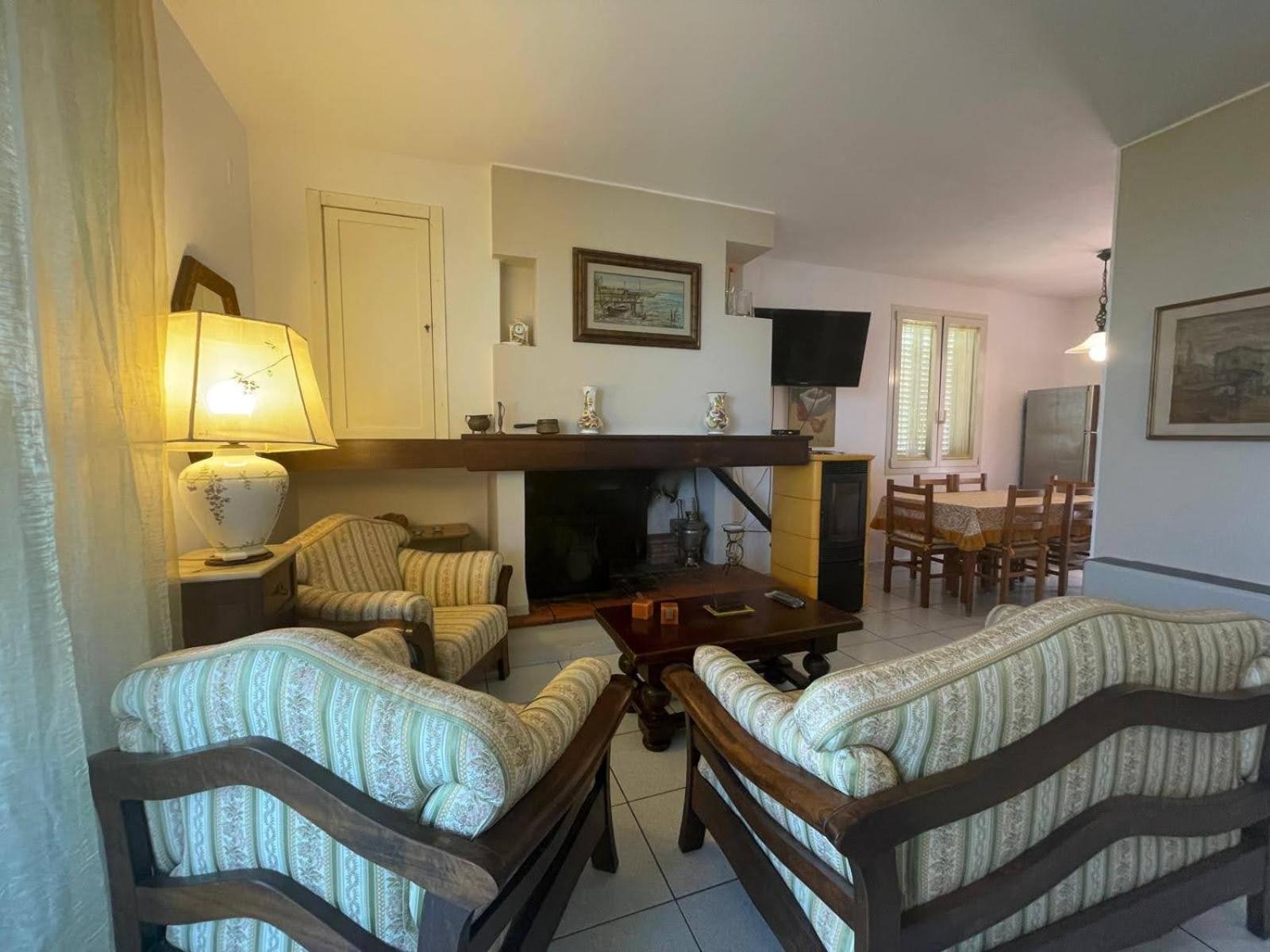 Villa In Collina Vista Mare 阿布鲁齐的罗塞托 外观 照片